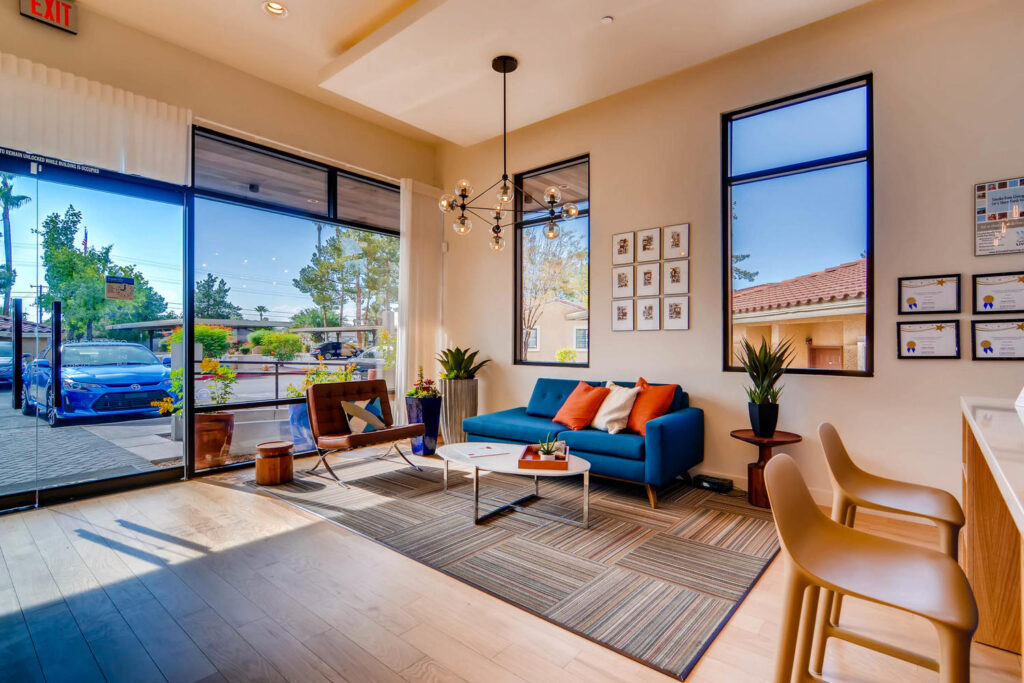 Leasing lobby with lounge seating